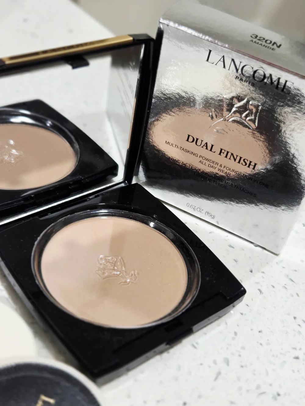Lancome Dual Finish Matte Pressed Powder - 320N Amande